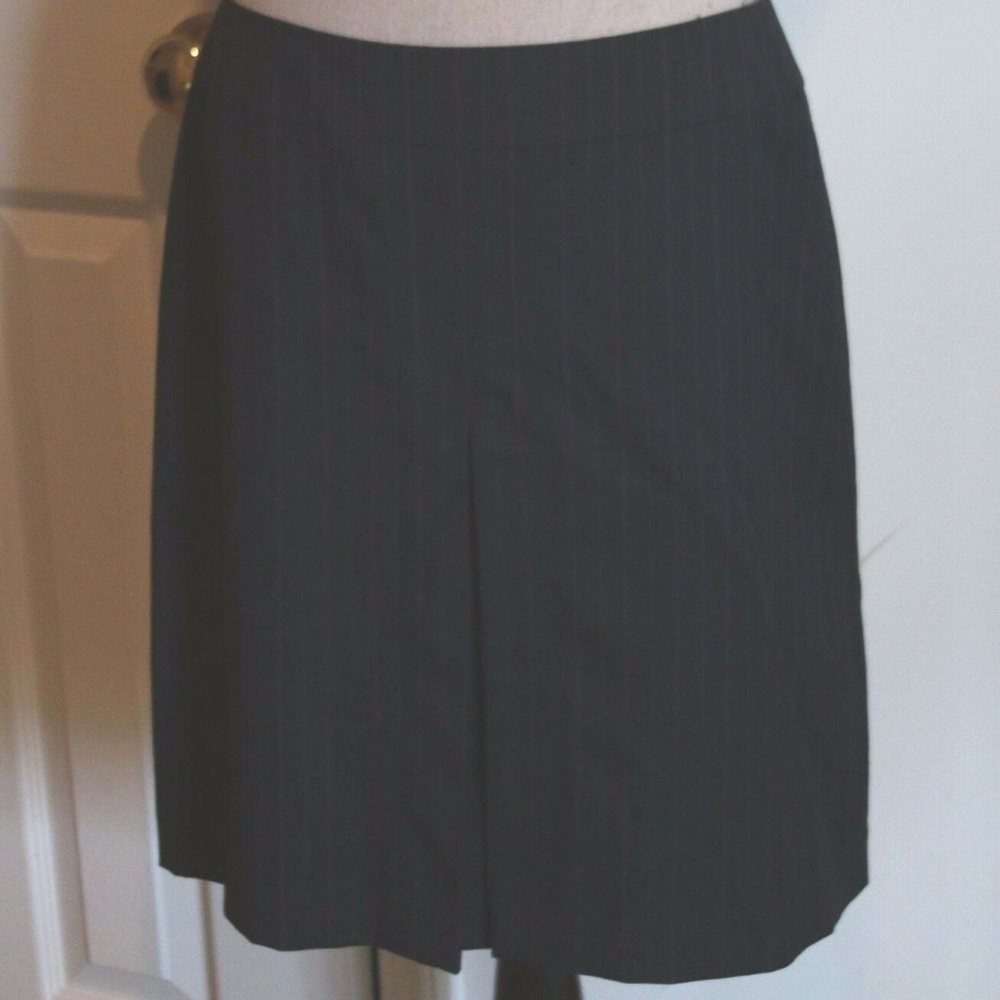 Banana Republic Black Pinstripe A-line Skirt Sz 10